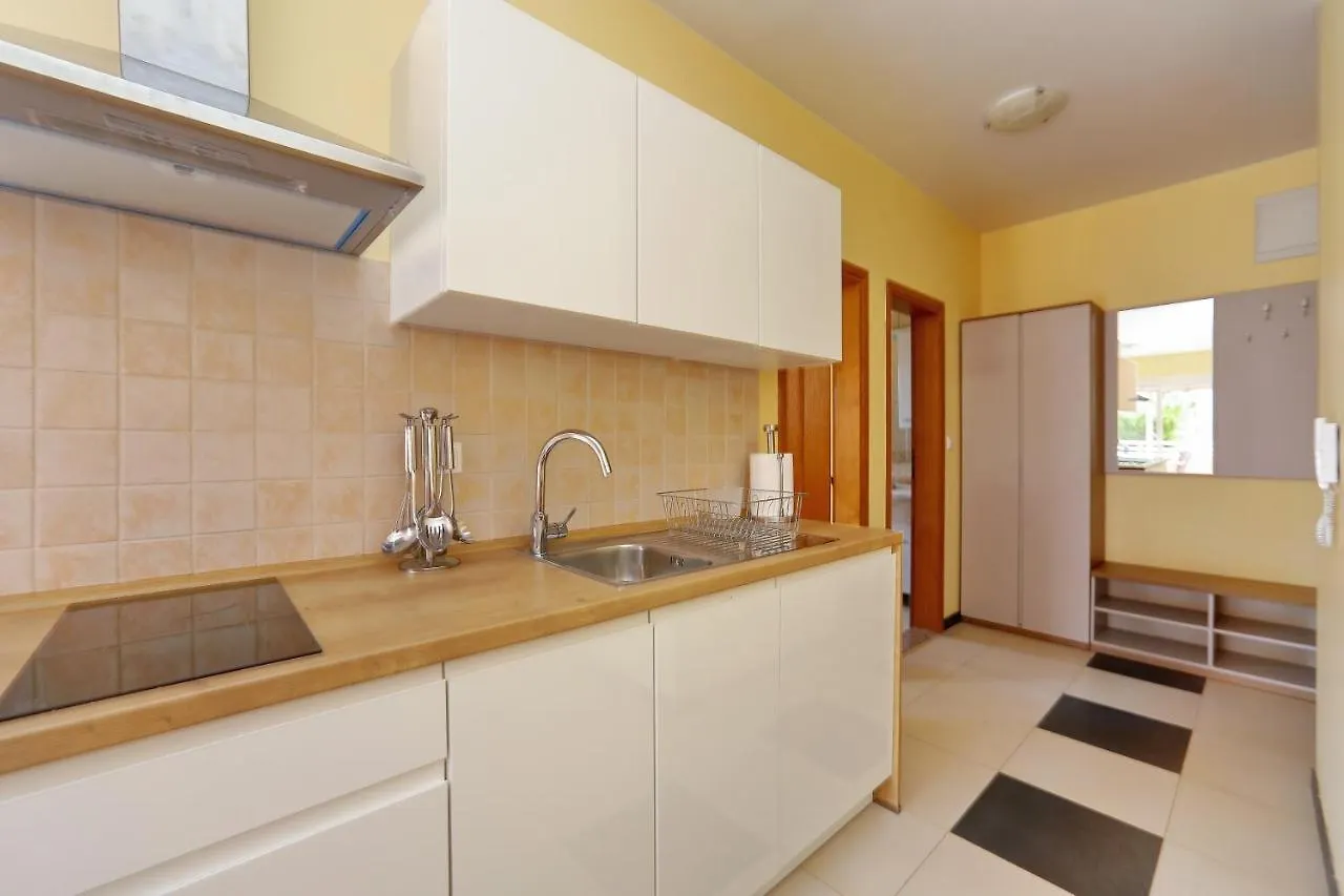 Villa Palma Sukosan Apartment