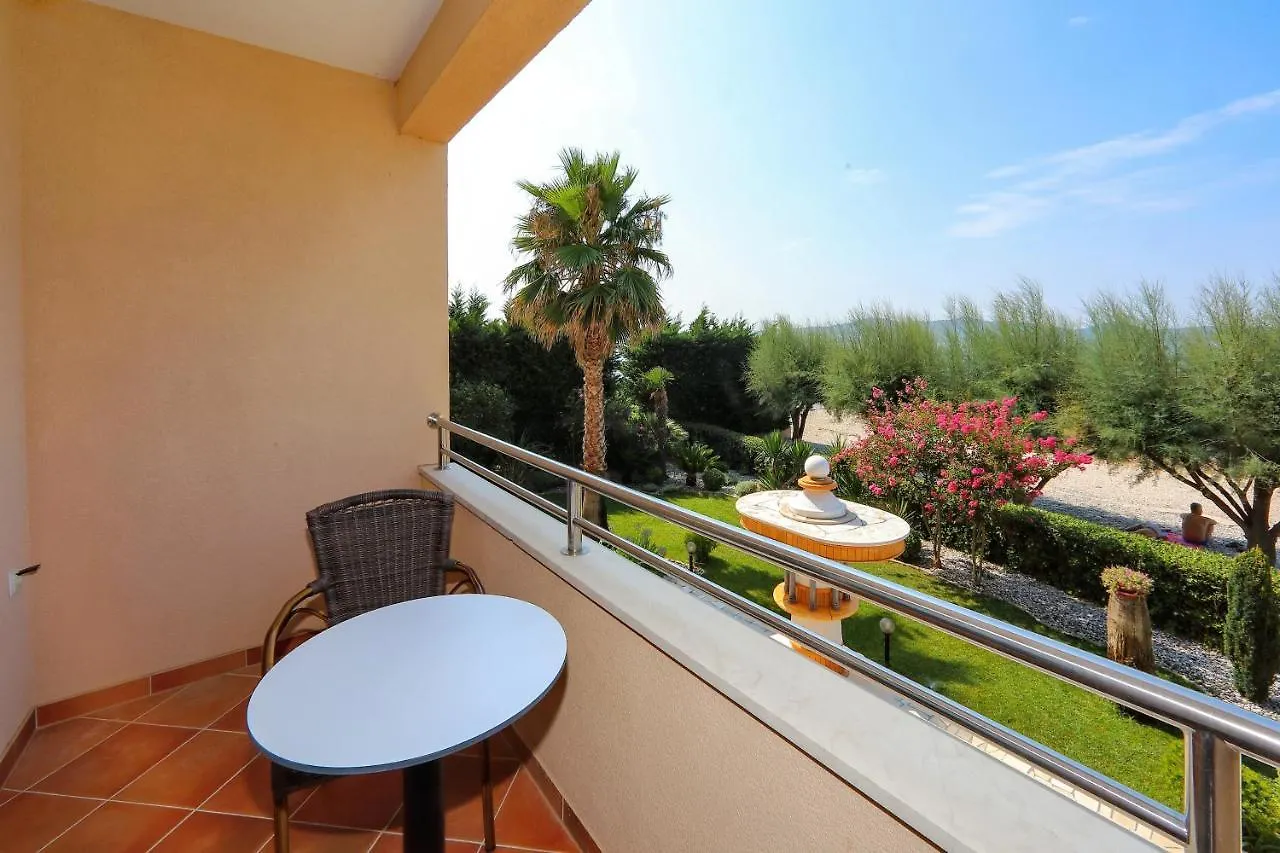 Apartment Villa Palma Sukosan